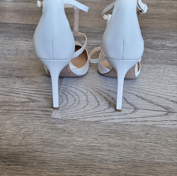 Nine West white heels - Picture 9 of 9